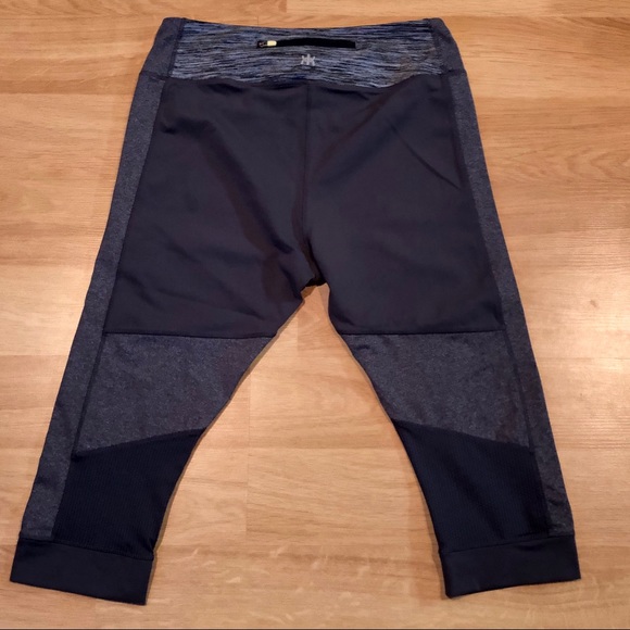 KYODAN Capri workout pants gray & black zipper Med - Picture 7 of 8